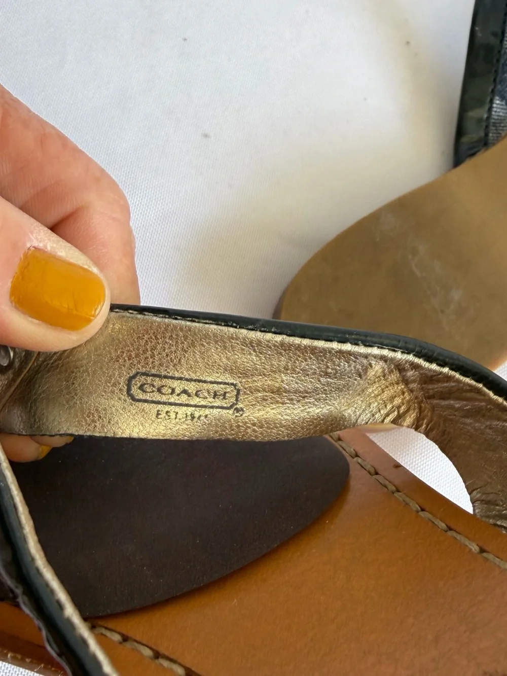 Coach Sydney Thong Sandals‎ Womens 10 Blue Tan Logo Pattern Leather Flat Sandal